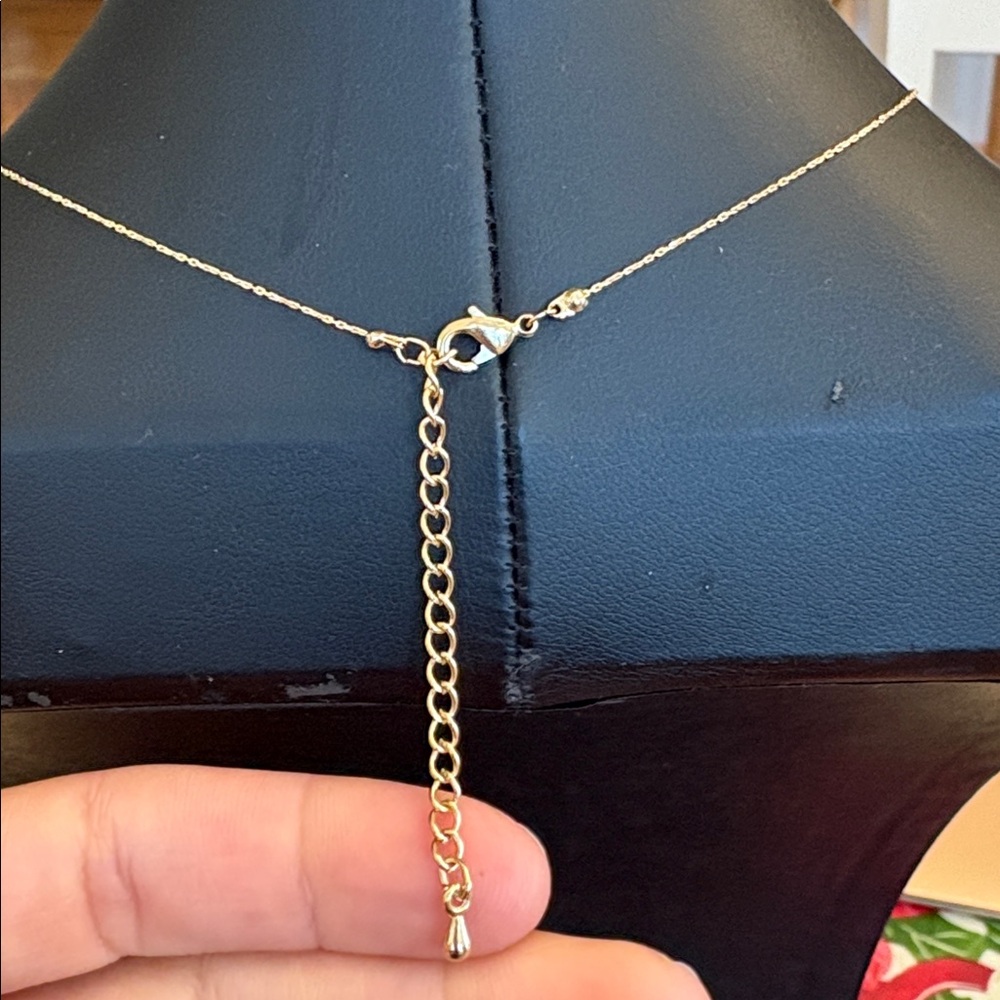 Wild Bryde Seashell necklace pendant Hammered Gold Plated Fresh Water Pearls - Picture 5 of 10